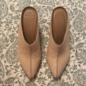 Huma Blanco Calf Hair Mules Made In Peru Very Good Cond. Size 36 US 6
